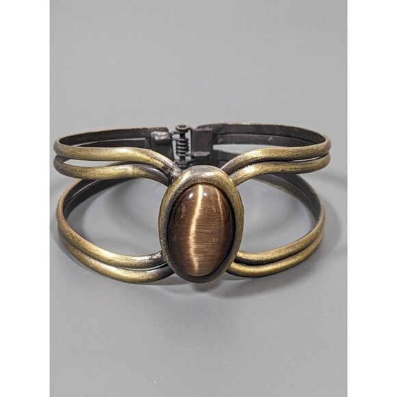 Unbranded Jewelry - Beachy Coastal Bronze Tone Brown Cats Eye Oval Glass Cabochon Hinge Bracelet 7"